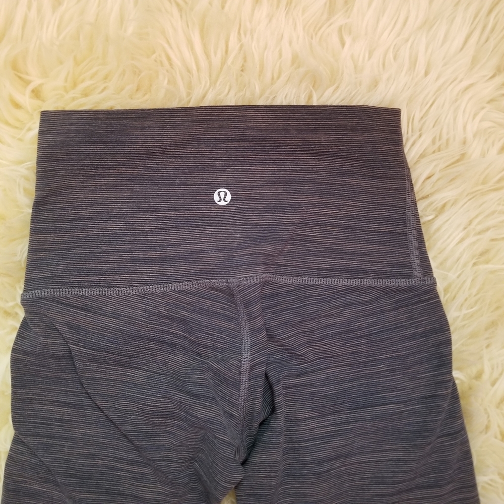 Lululemon🍋 Wunder Under Crop (Hi-Rise) *Full-On Luxtreme 21 - Picture 7 of 10